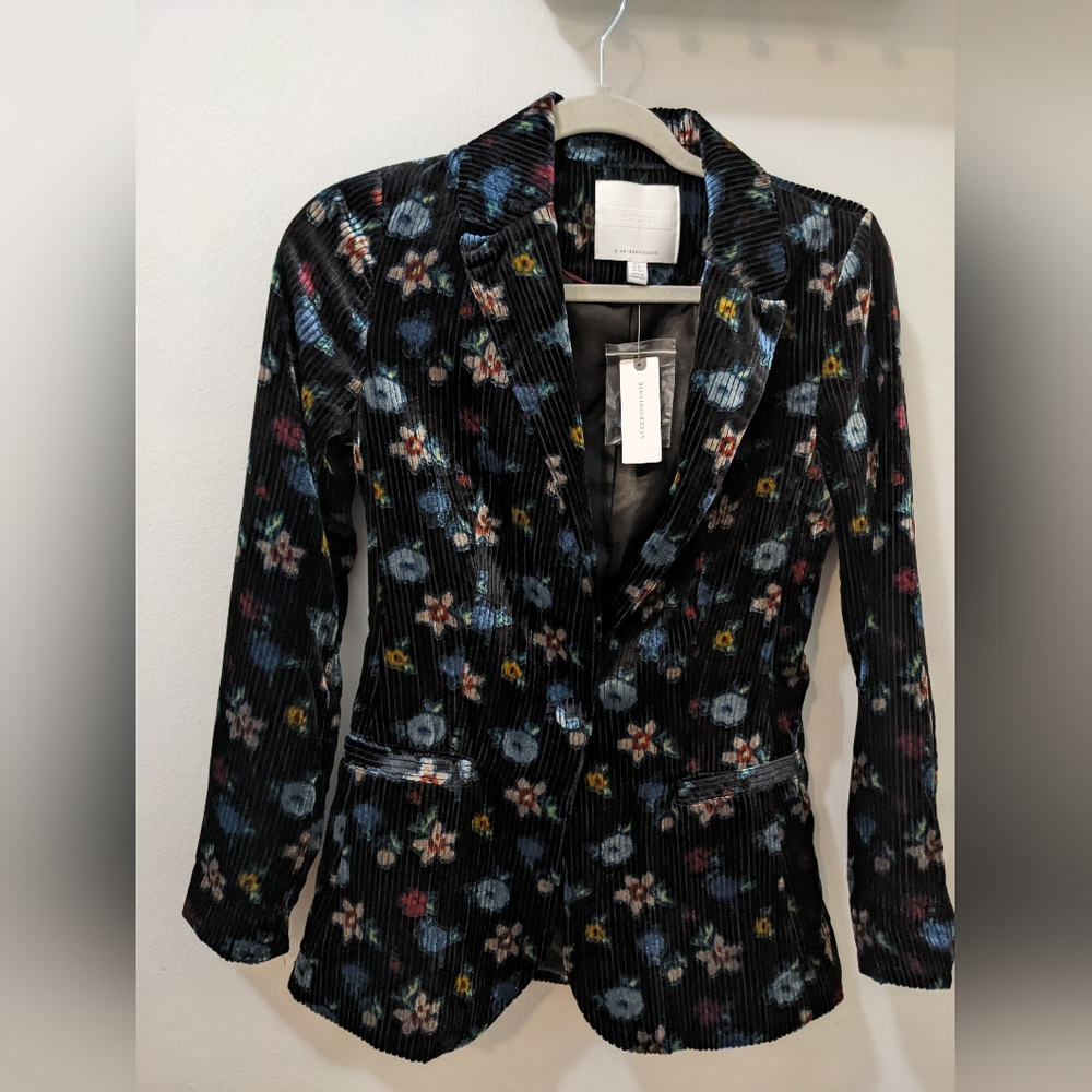 Floral velvet blazer